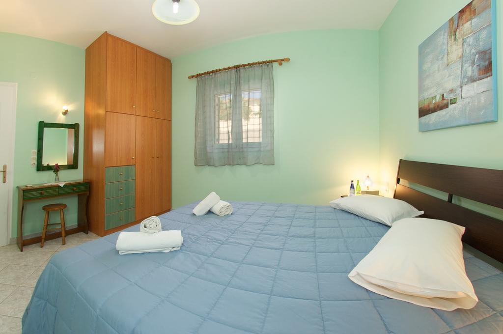 George Apartments Лурдата Стая снимка