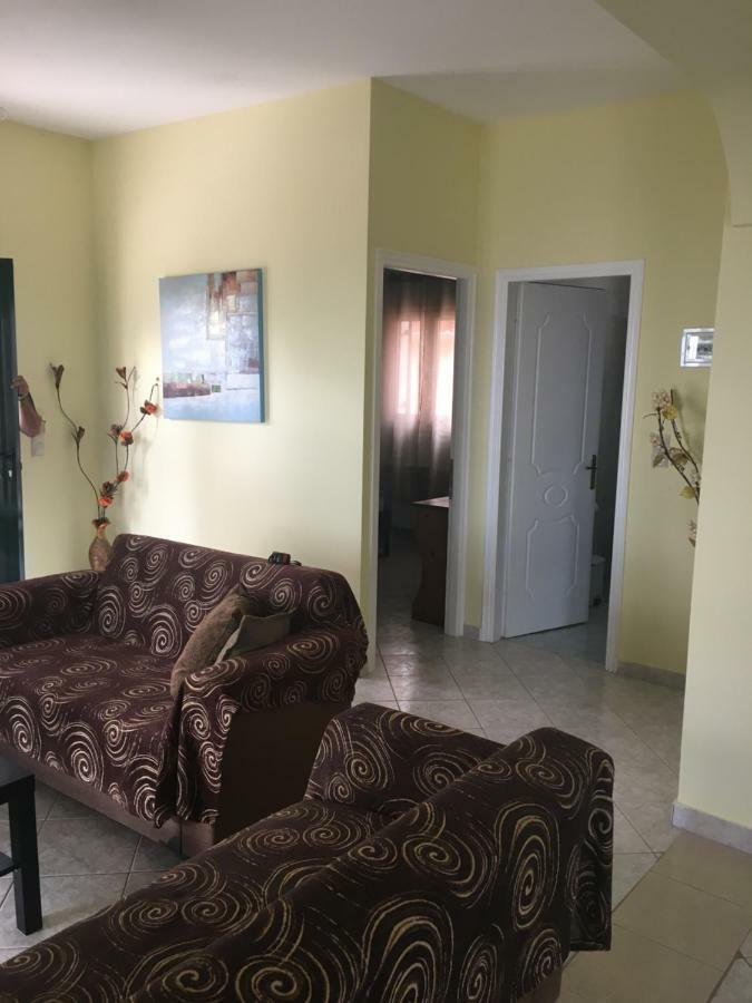 George Apartments Лурдата Екстериор снимка